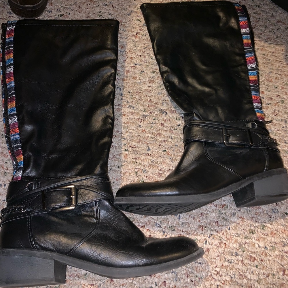 Black boots
